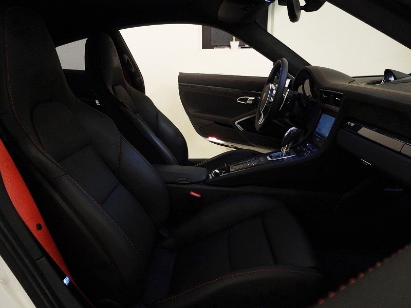 車輌詳細画面 PORSCHE 991 911 CarreraS PDK
